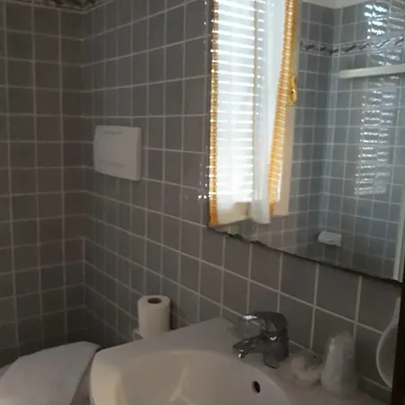 Ξενοδοχείο Atrium 3*