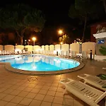 Atrium Hotell 3*