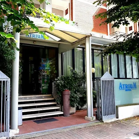 中庭酒店 里米尼