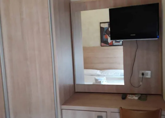 Отель Atrium Римини