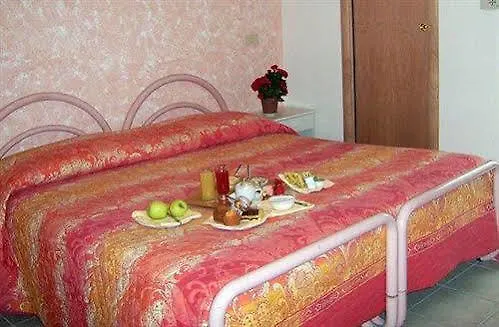 Отель Atrium Римини