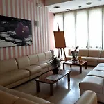 Atrium 3*
