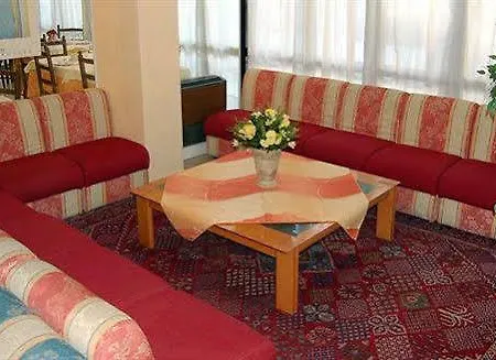 Atrium فندق ريميني